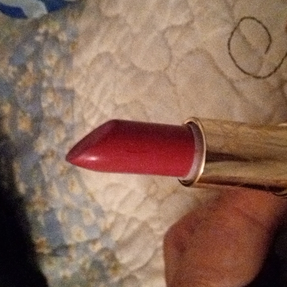 Estee Lauder Limited Edition Lipstick - Picture 4 of 5